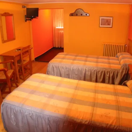 纳瓦诺酒店 2* 潘蒂科萨