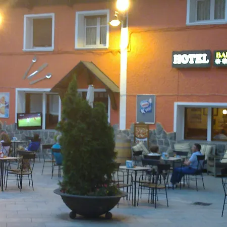Navarro Hotel 2*