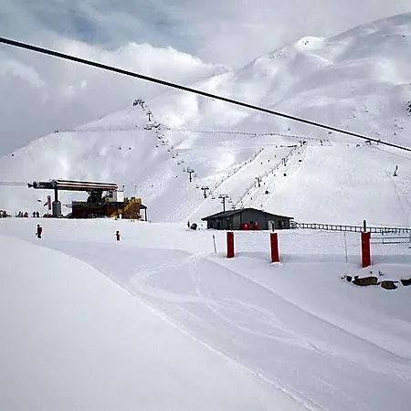 فندق Navarro 2*